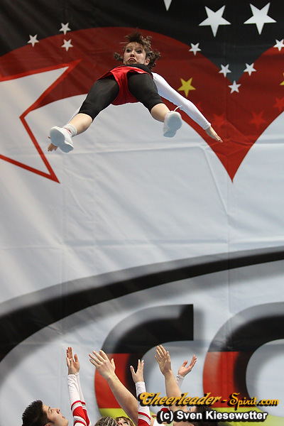 ../Images/Fursty Razorbacks Coed Groupstunt_010.jpg